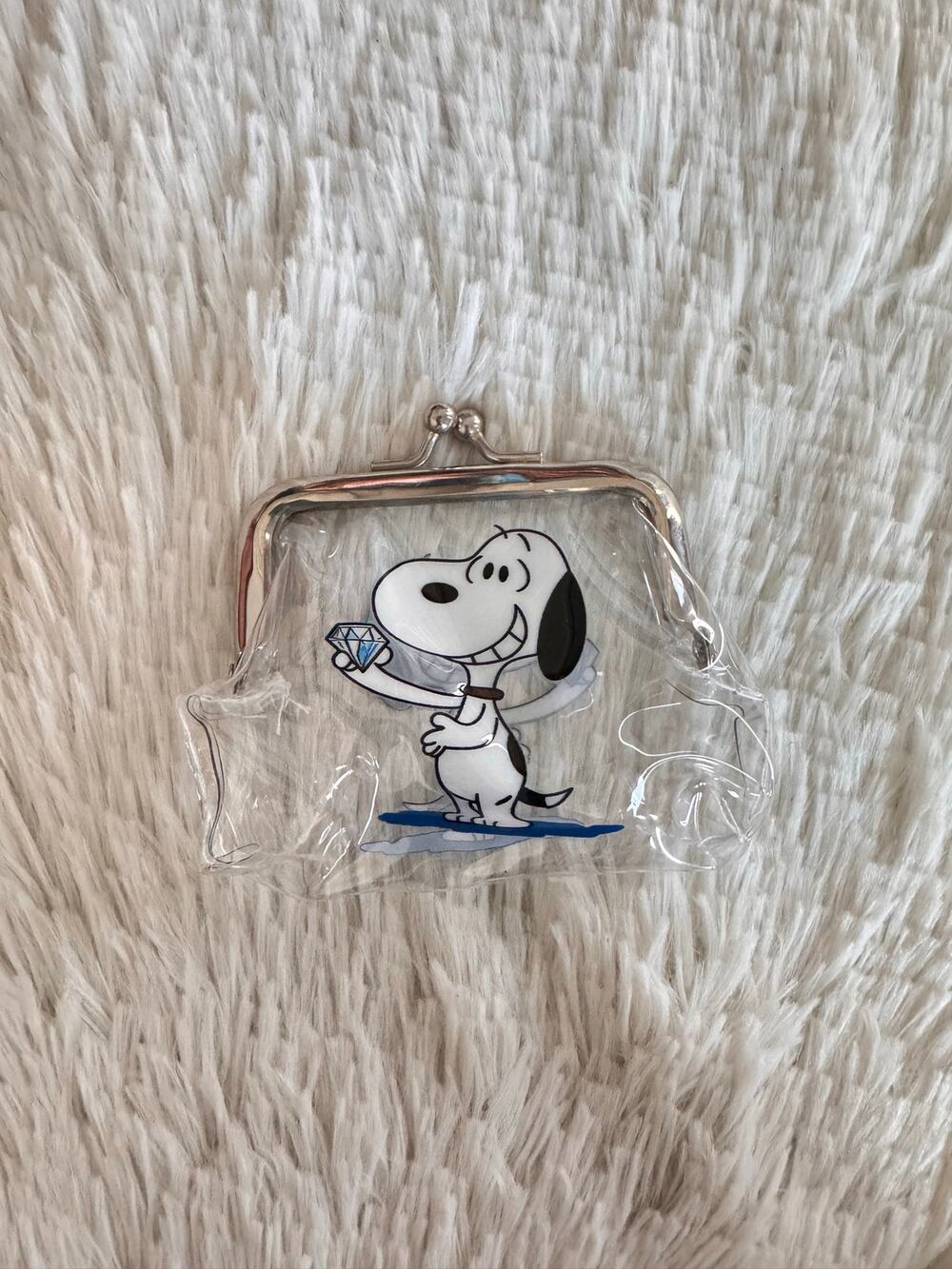 Snoopy clear coin purse vintage style with Snoopy holding a diamond